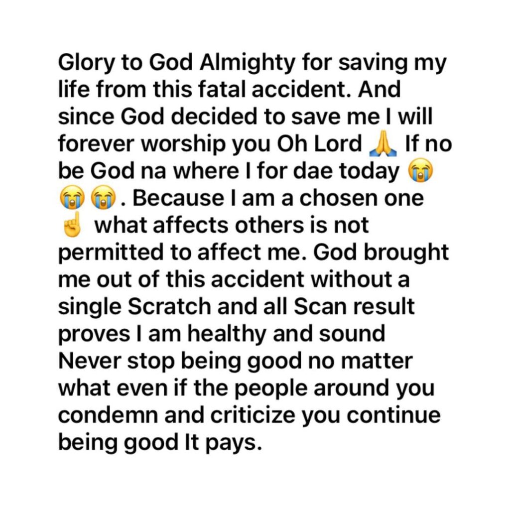 Man grateful to the Almighty after surviving a freak accident in Anambra State. [Swipe]