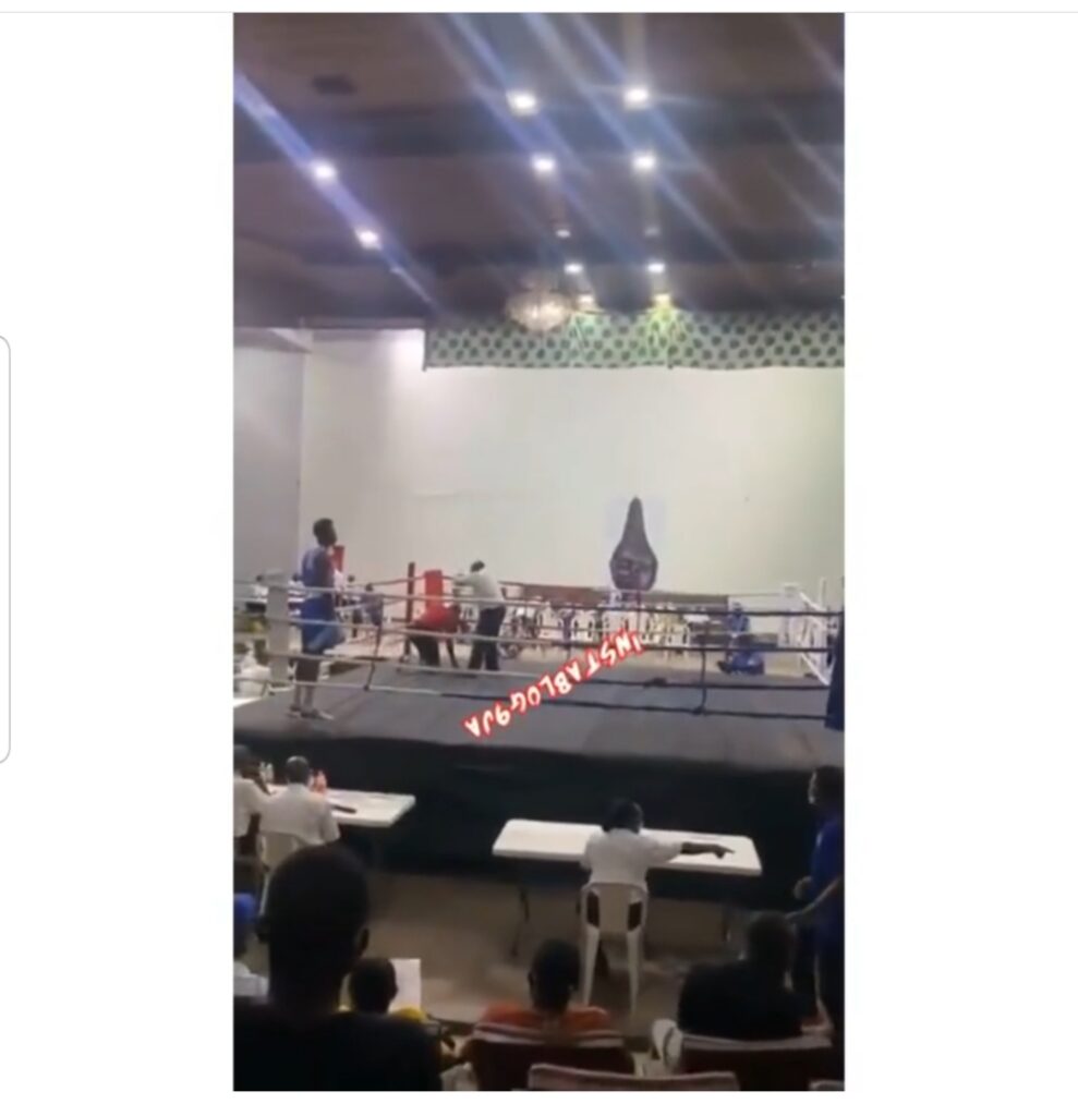 Edo 2020: Nigerian boxer Adegbola knocks out opponent in 15 seconds at the ongoing National Sports Festival. 🎥: Twitter/Taiwobabajide6