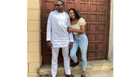 Billionaire Femi Otedola dashes the hope of a snatcher. Stands with Mr Eazi
